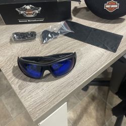 HarleyDavison Wiley X Tide sunglasses with matte black frame/blue mirror lenses