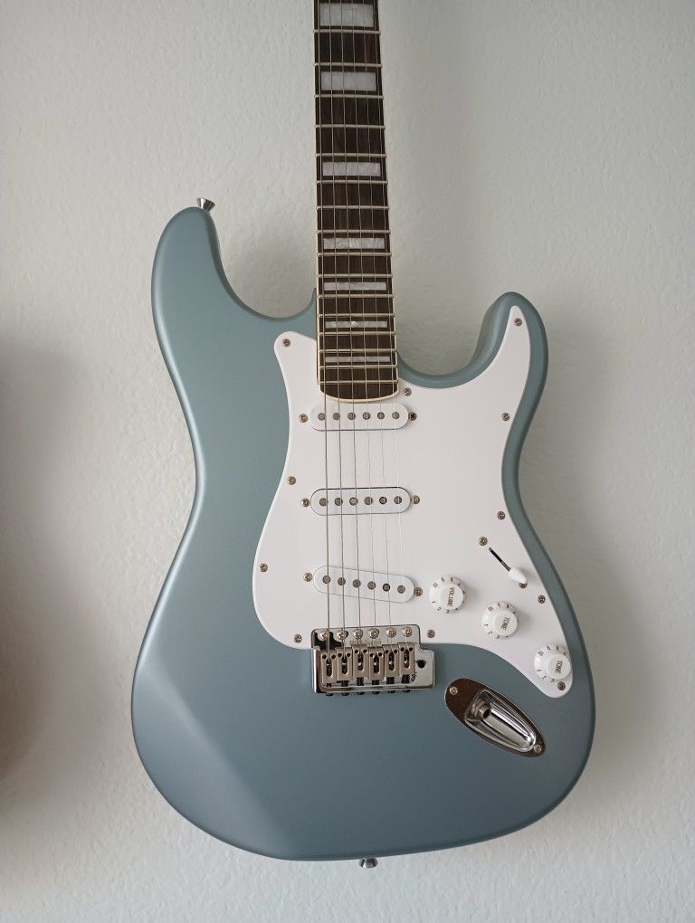 St. Custom Guitar