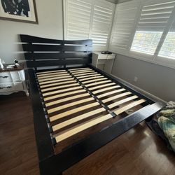 Queen Solid Wood