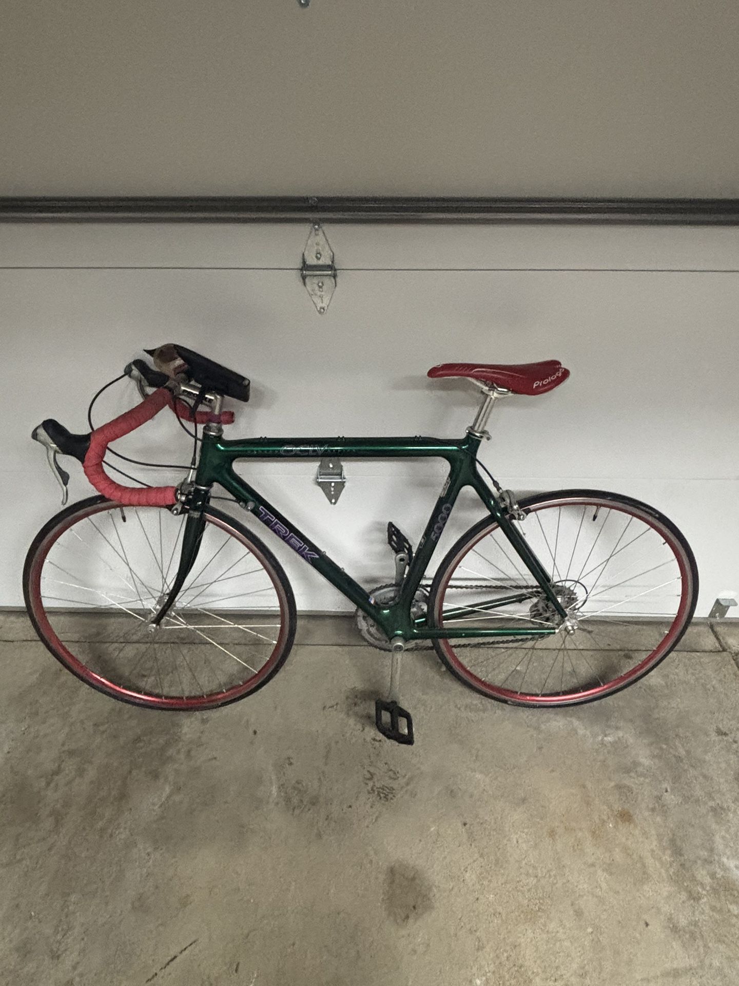 Carbon Fiber Trek 5000 Carbon TREK 5000 OCLV Racing Bicycle