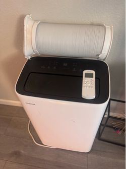 TOSHIBA - Portable AC Cools 350 sq. ft. w/ Dehumidifier w/  Remote Control, white