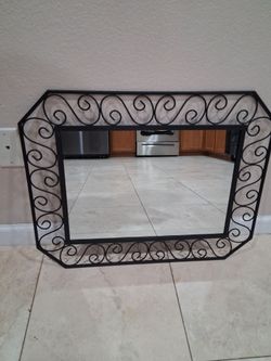 Decorative Metal Wall mirror