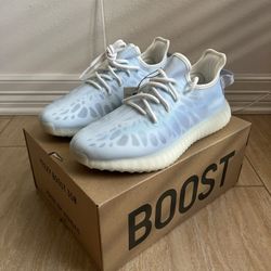 Adidas Yeezy Boost 350v2 Mono Ice Size 8