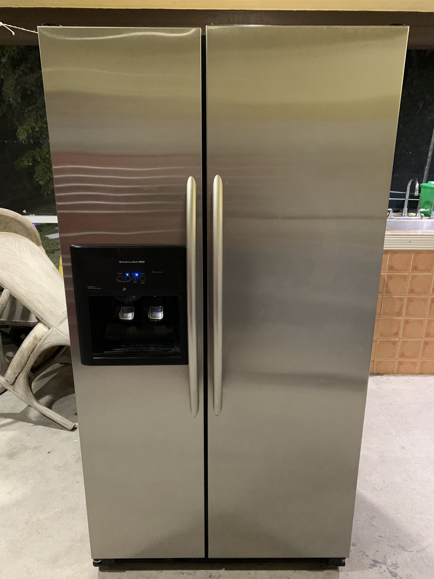 KitchenAid Superba Stainless Steel Refrigerator Fridge 36”W x 69”H x 30”D Works Perfect