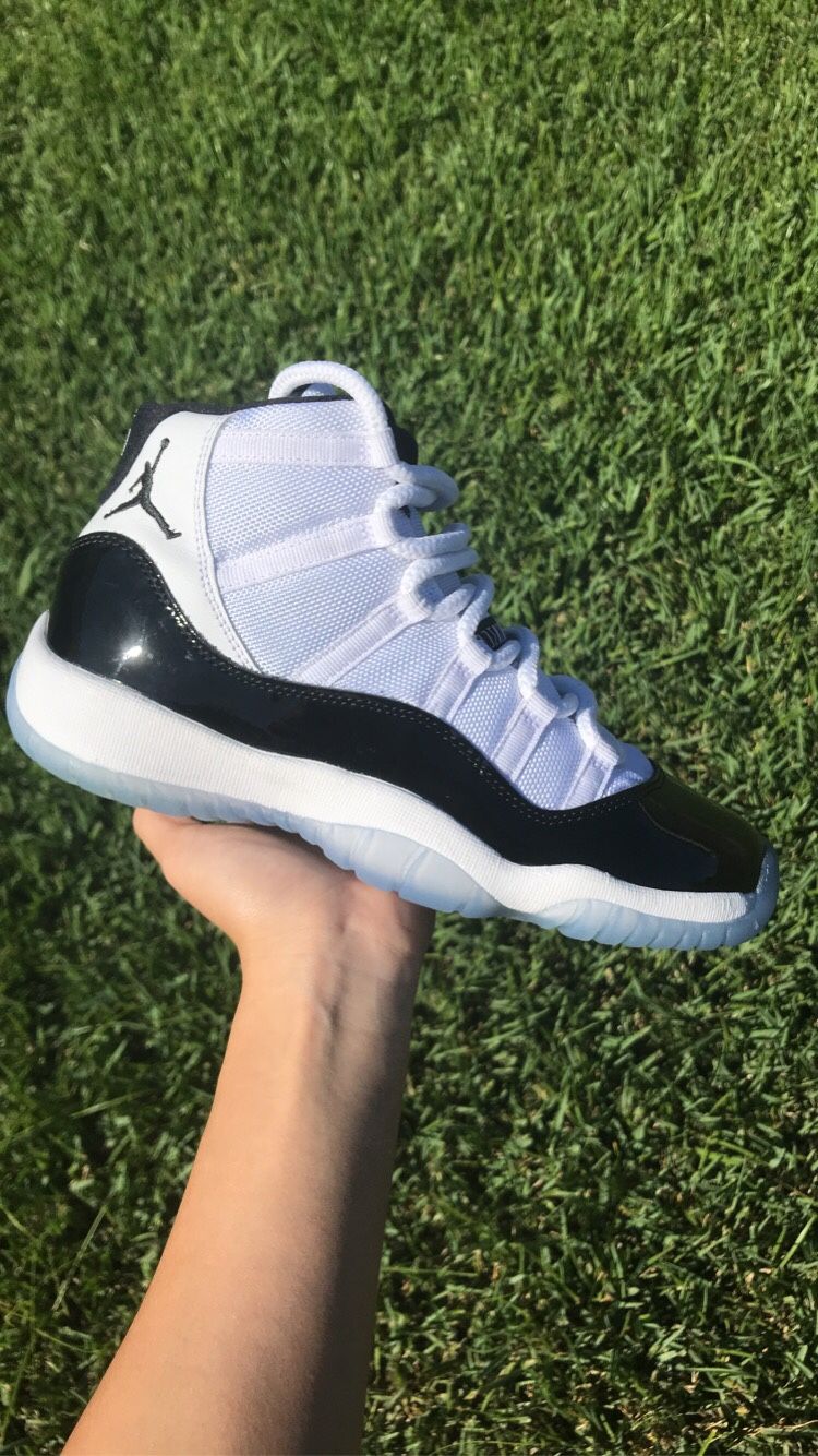 Air Jordan 11 Concord Size 5Y