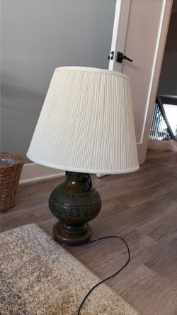 Table lamp