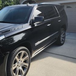$6500 - Excellent Looking 2015 Cadillac Escalade Platinum 