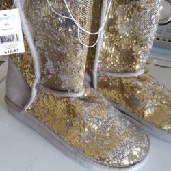 Ladies aWinter Boots 9.5 NWT