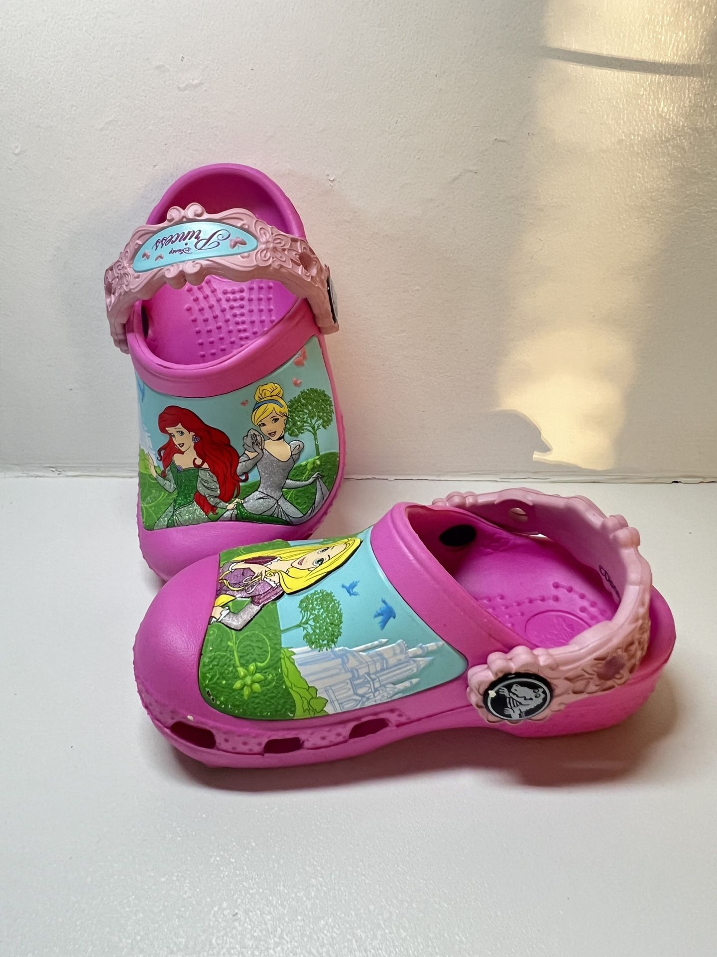 Disney Princess Creative Crocs Girl's Magical Day Clogs Slip On Shoes size 5