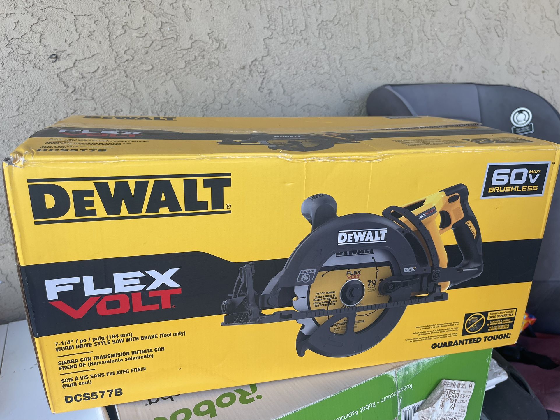DEWALT FLEXVOLT 60V MAX Cordless Brushless 7-1/4 in. Wormdrive Style Circular Saw