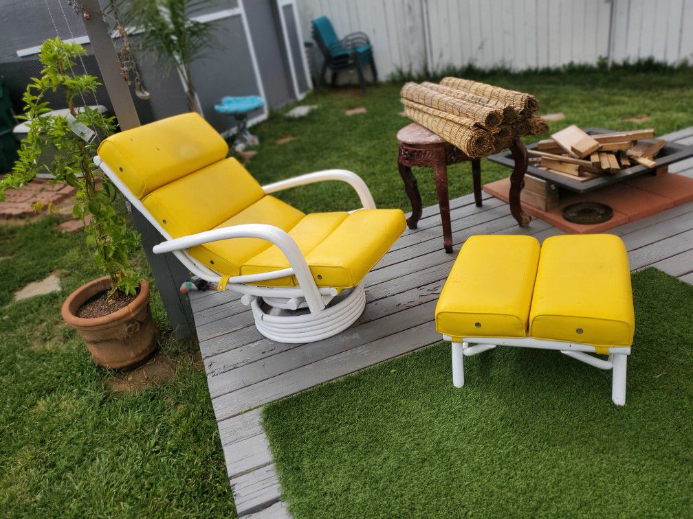 Patio Rocking chairs/ outdoors / furniture/ yellow