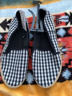 Ladies flats size 10