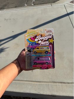 Johnny lighting Boogie vans 2 pack