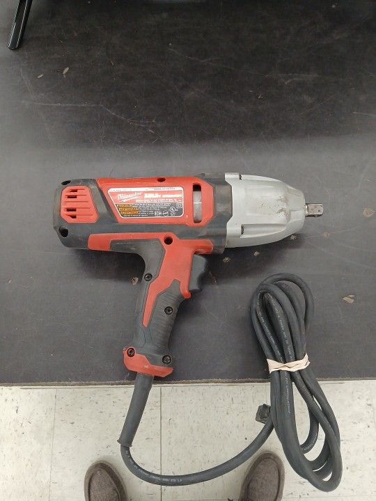 Milwaukee Impact Drill 