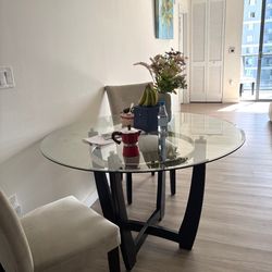 Glass table w/3 chairs