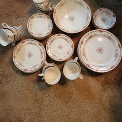 Homer Laughlin Eggshell China Service Of 12   + 2 Bowls     $40