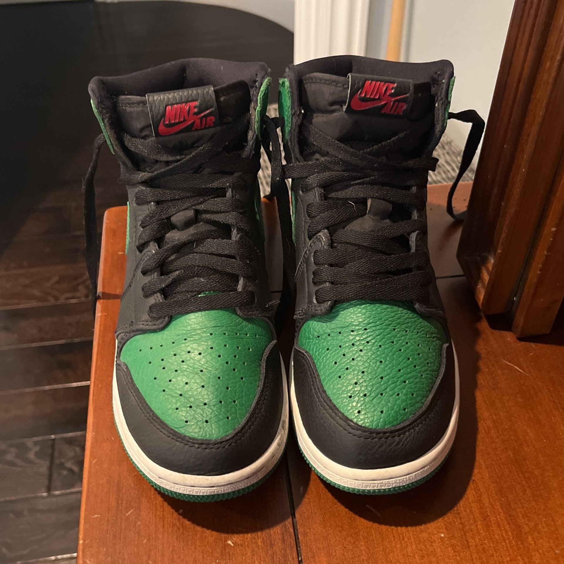 Jordan 1 Retro High, Pine Green Black