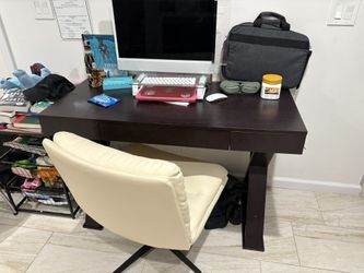 Computer table