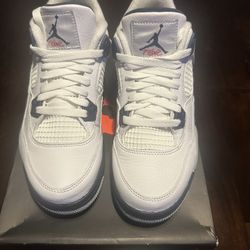 New Air Jordan 4 Military Black Size 7Y