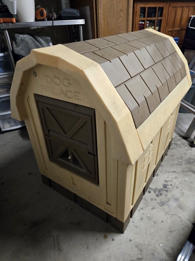Dog Palace (Dog House) $100 Or Make Me An Offer