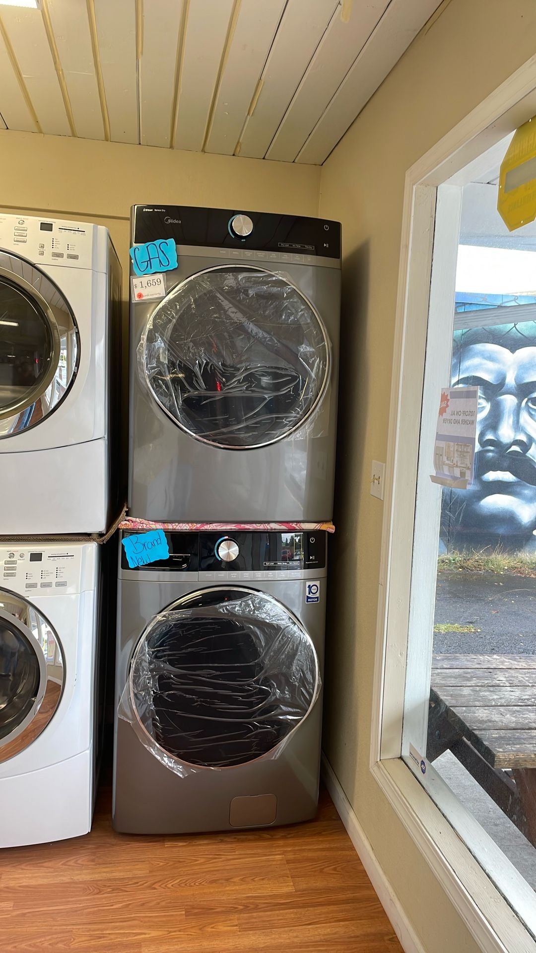 New Washer And Dryer Set