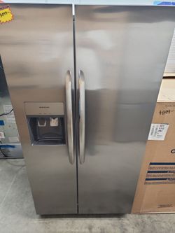 NEW FRIGIDAIRE REFRIGERATOR SIDE-BY-SIDE