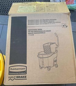 Mop bucket and accessory