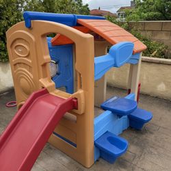 Kids Play House with slide