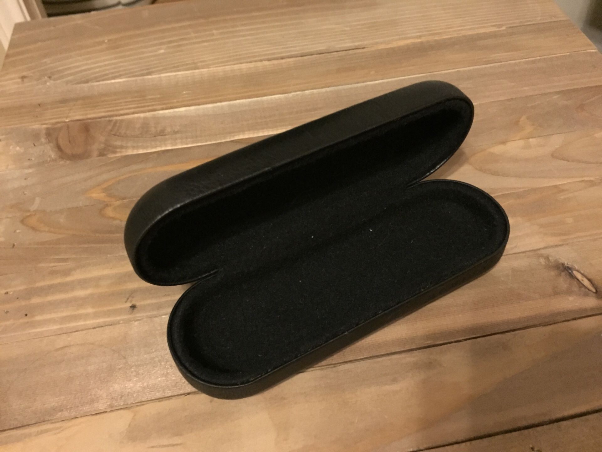 Black leather Oakley sunglasses case