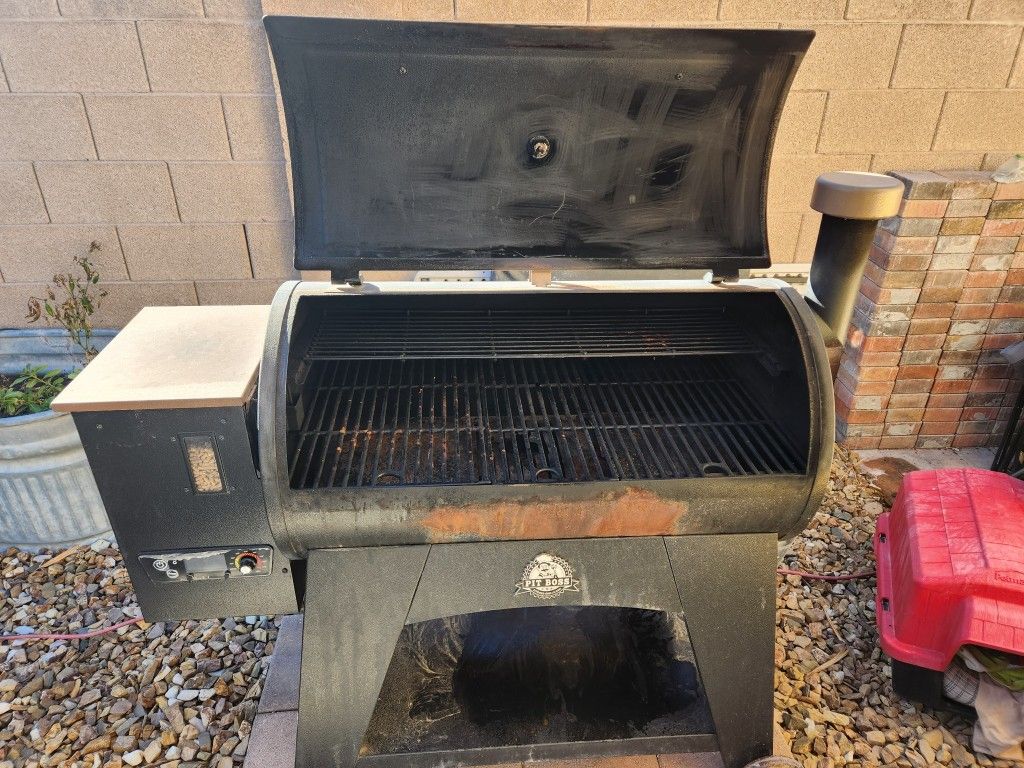 Pit Boss Smoker for Sale in North Las Vegas, NV OfferUp