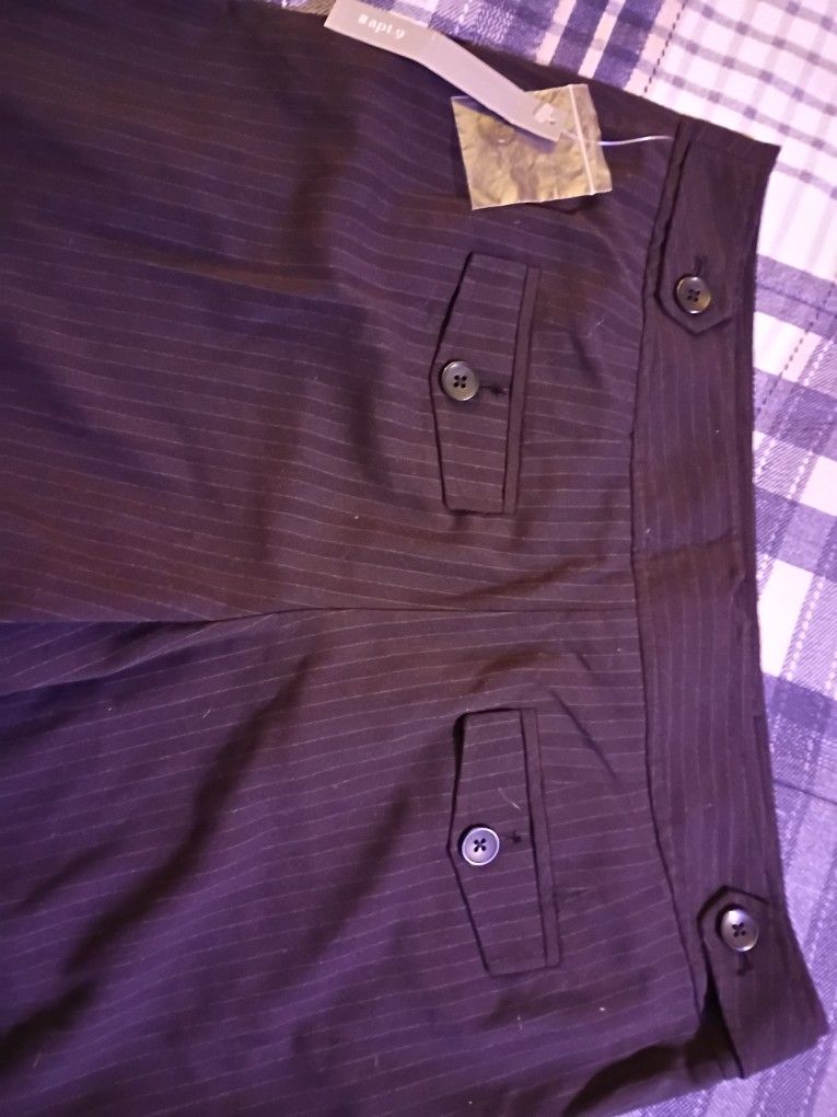 Women's Dress Capris