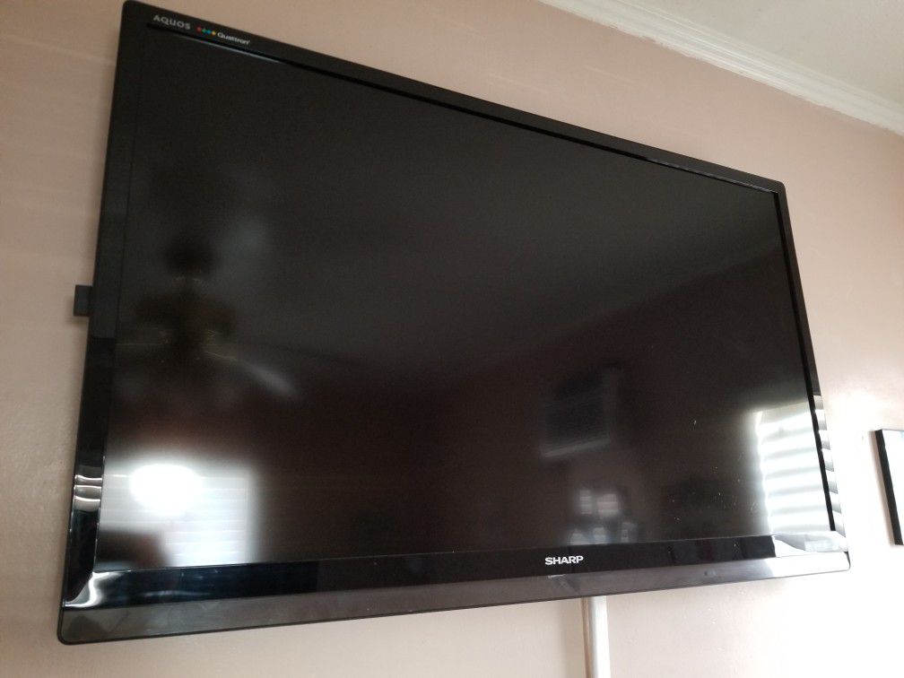 Selling my sharp tv for cheap