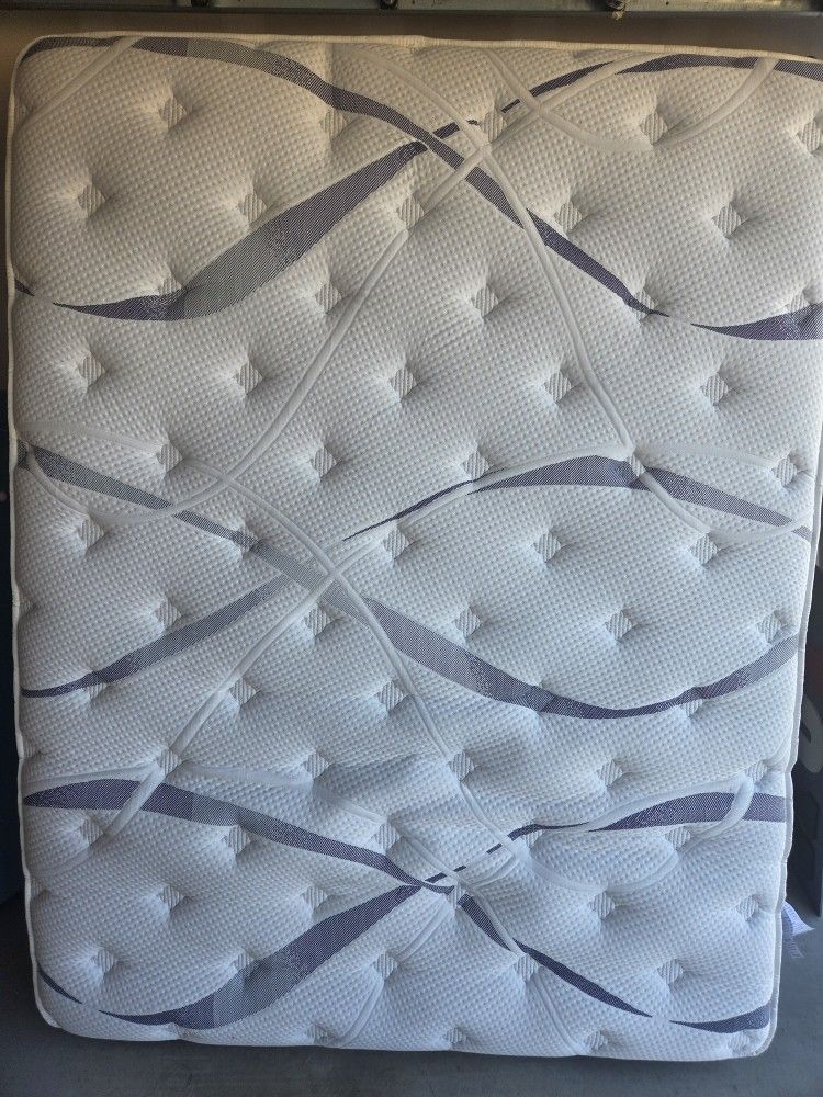 Queen Size Mattress and Box Spring 