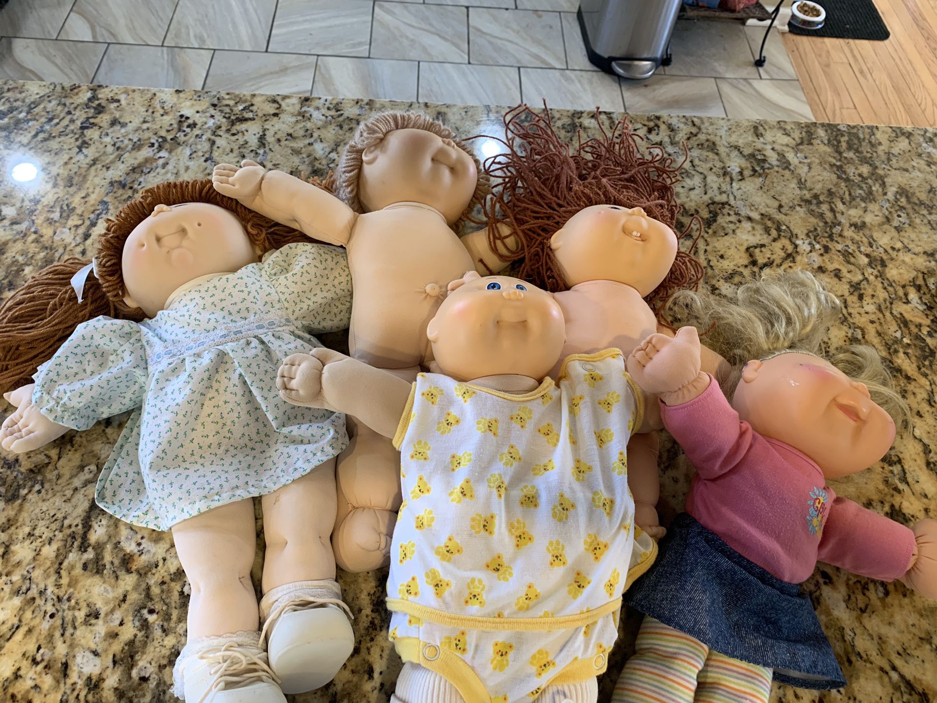 Cabbage patch doll lot