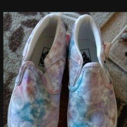 Vans. Hearts.  Size 2. New