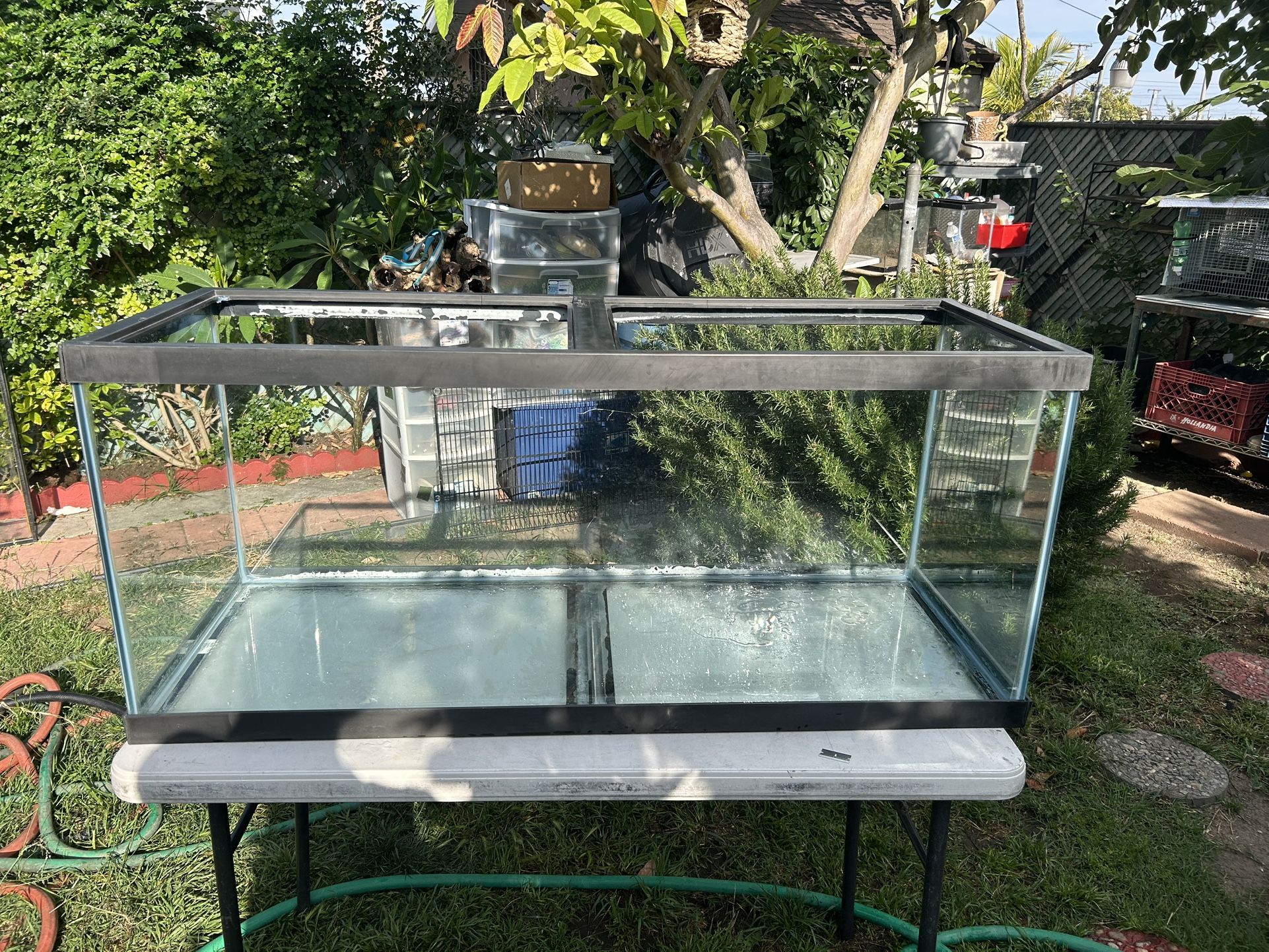 75 gallon fish tank/ marineland 75 gallon fish tank
