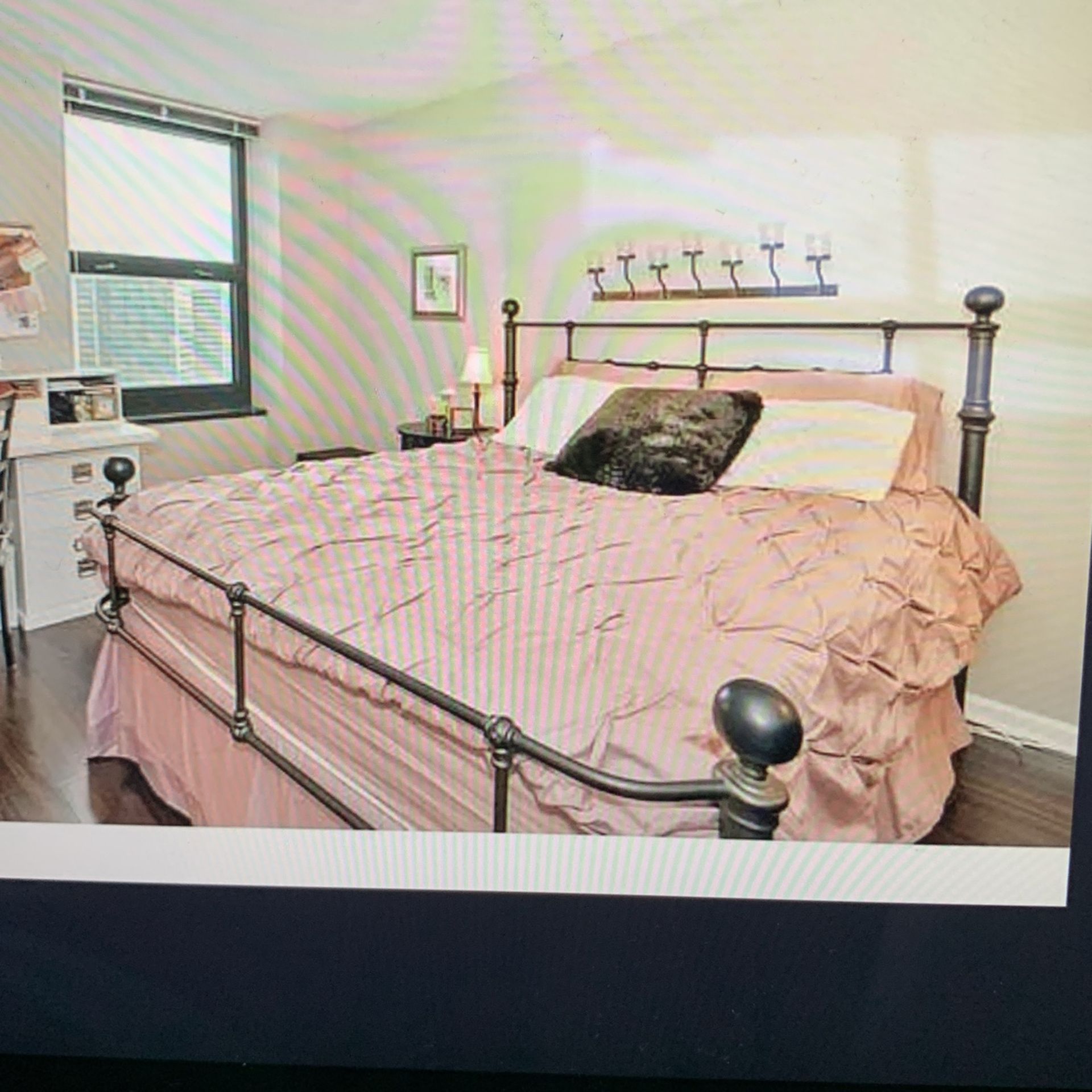 Pottery Barn Queen Bed Frame 