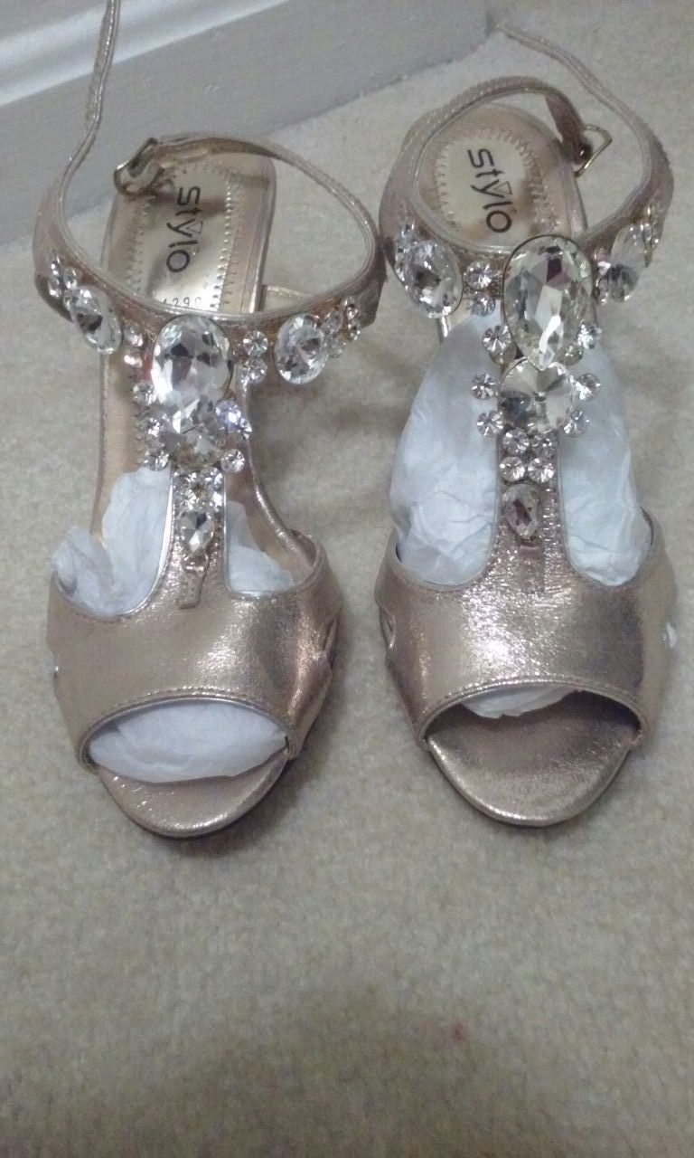 Gold sandals 6 size