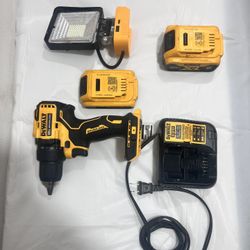 DeWalt 20V Brushless Drill Kit - 2 Batteries + Charger + LED Work Light
