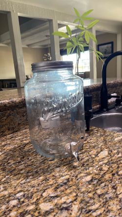 Giant mason jar drink container