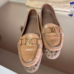 Louis Vuitton Oxford Loafer Women’s Size 38.5 Nude Patent Leather
