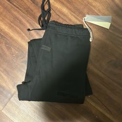 Black Essentials Sweatpants Size Large 