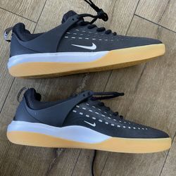 Brand New Nike Men’s Size 12