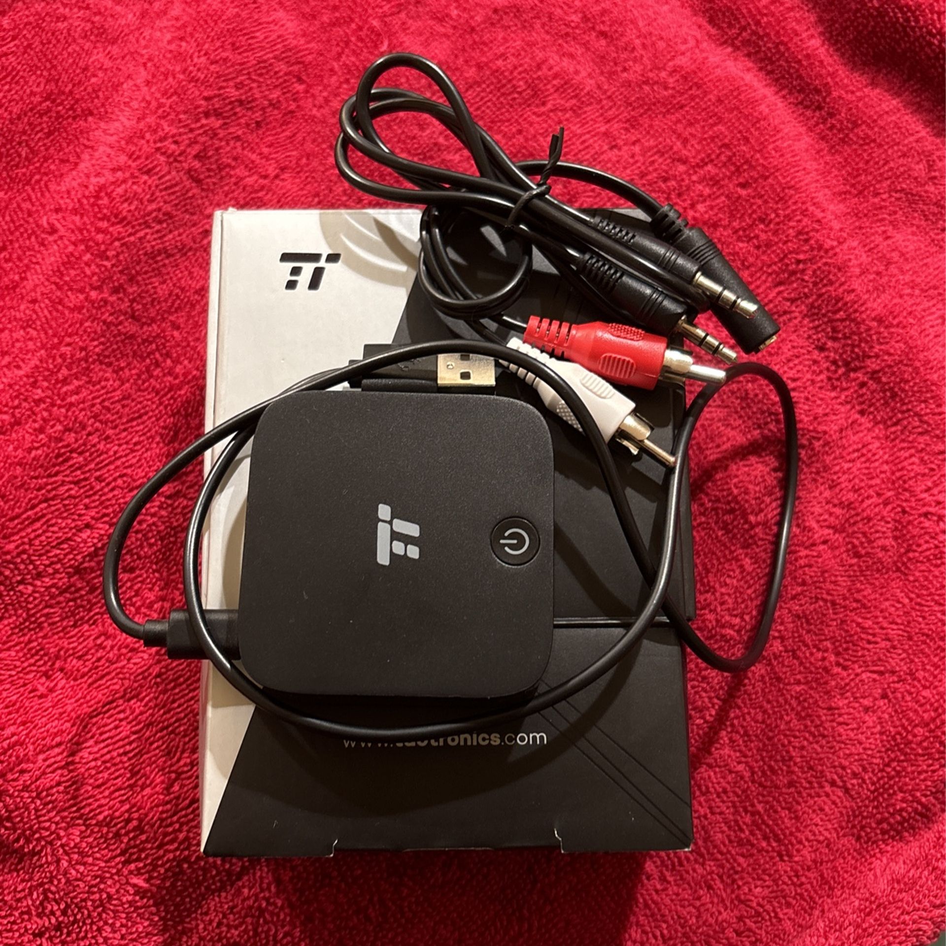 TaoTronics TT-BA09 Bluetooth 5.0 Transmitter and Receiver Digital Optical Toslink and 3.5mm Wireless Audio Adapter for TV/Home Stereo System