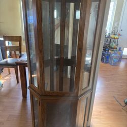 Antique Curio Cabinet(Philip Reinisch Co. Lighted)