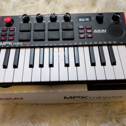 Akai MPK Mini Play Midi Keyboard