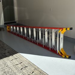 Werner 12 ft Fiberglass Ladder 