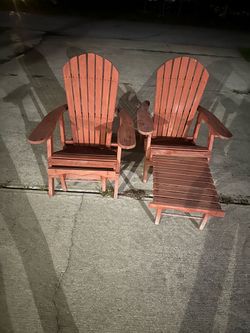 2 Wood Folding Chairs