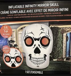 🆕 Halloween Inflatable Mirror Skull 60 X 40. 2 Left