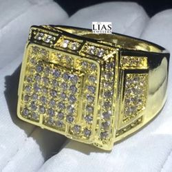 New 18k Yellow Gold Men Wedding Ring 